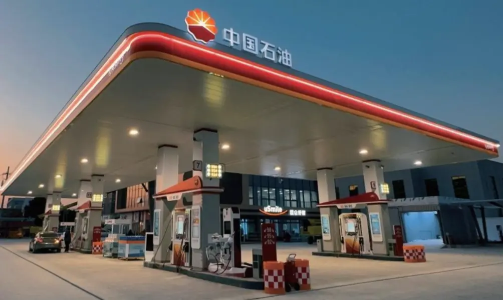 주유소가 새로운 통합에너지 전장에서 경쟁할 수 있을 만큼 스마트 장비 업그레이드가 충분할까요?